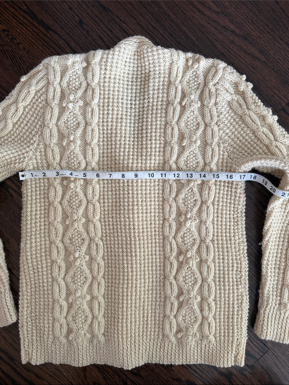 Vintage 100% wool hand knit cardigan, made in England in pristine condition - Picture 7 of 9